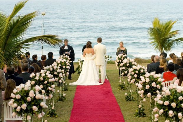 7 melhores penteados para casamento na praia - Estética e Beleza - Cursos  iPED