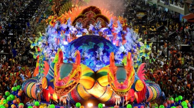 Importância do Carnaval para o turismo e negócios