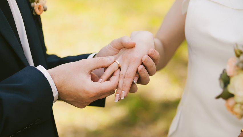 Curso de Como Organizar seu Casamento: Vestidos e Trajes