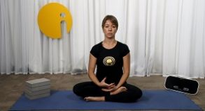 Curso de Yoga: Meditação para Acalmar a Mente e o Coração