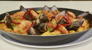 Curso de Culinária Espanhola: Caldero Murciano e Paella Valenciana thumbnail