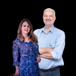 Guto Zanata e Carmen Hornick